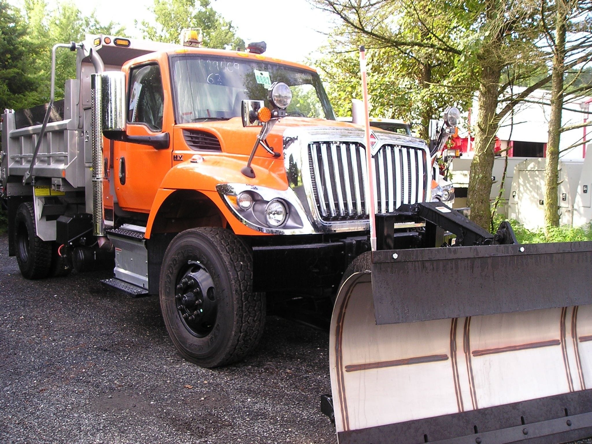 Swivel Style Snow Plow Truck